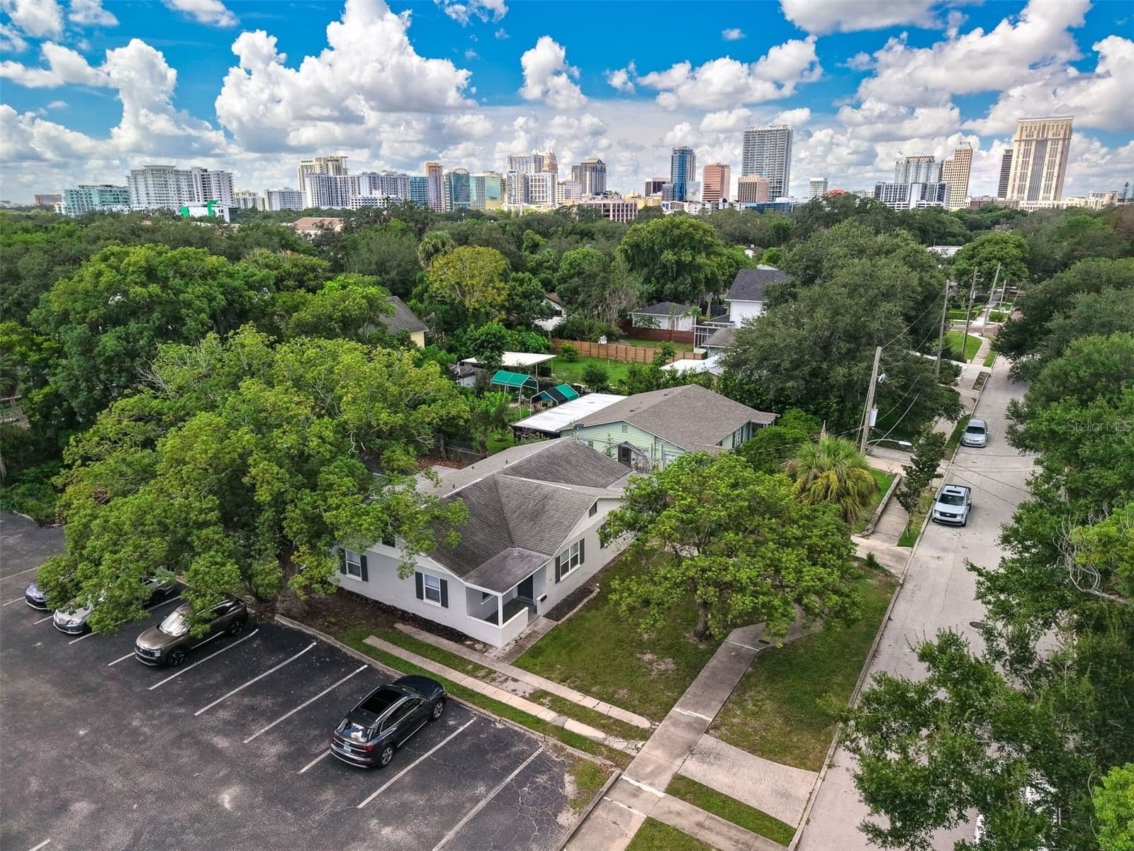 1104 HARWOOD Street, Orlando, FL 32803 3