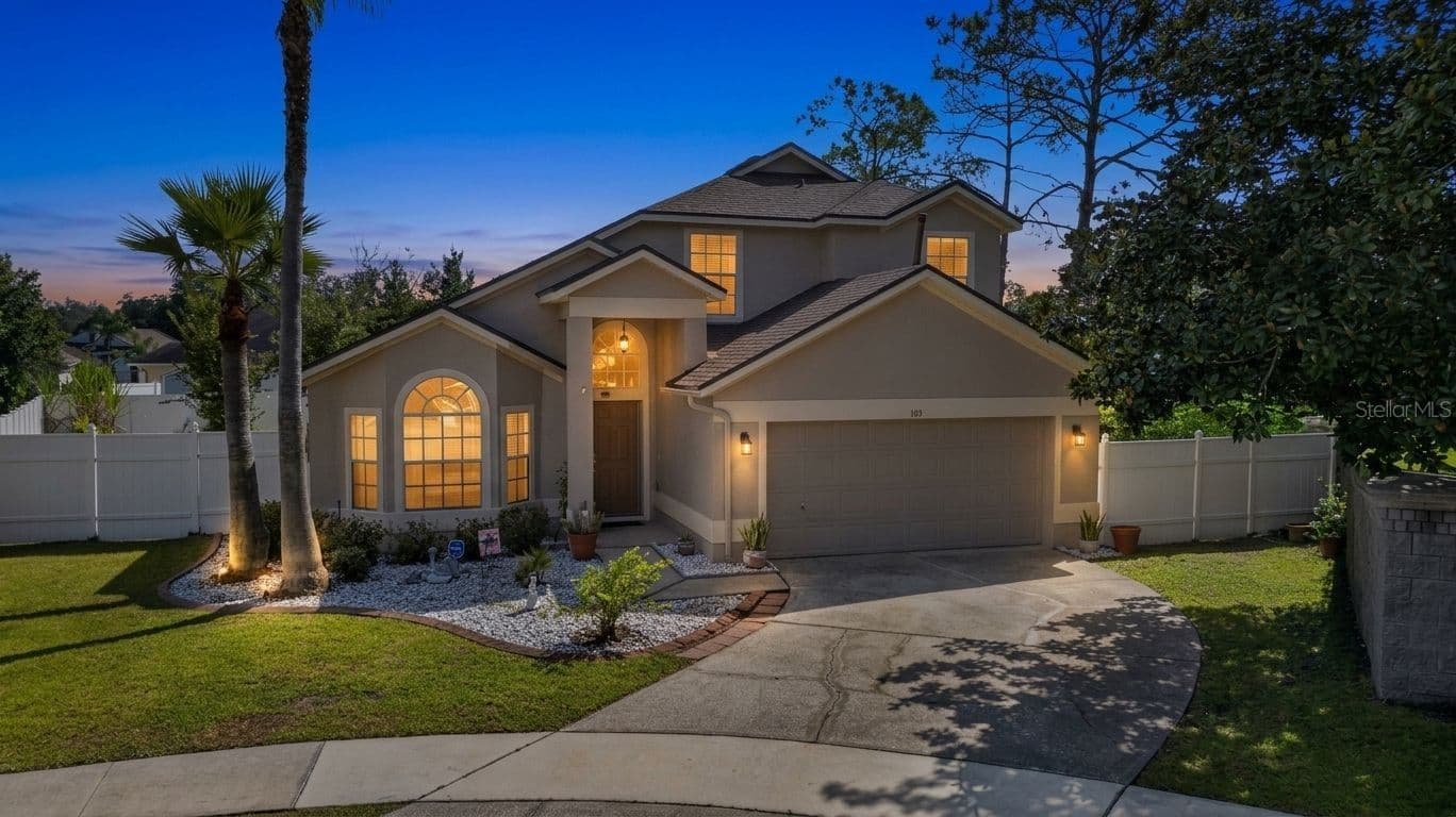 101 RAZORBILL Court, Orlando, FL 32828