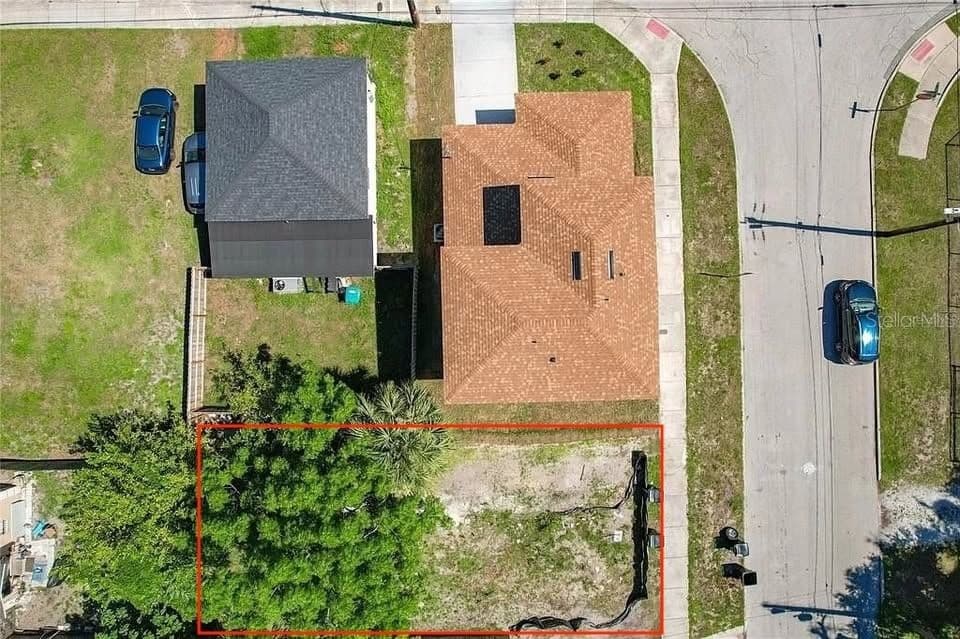 706 LEE Avenue, Orlando, FL 32805 2