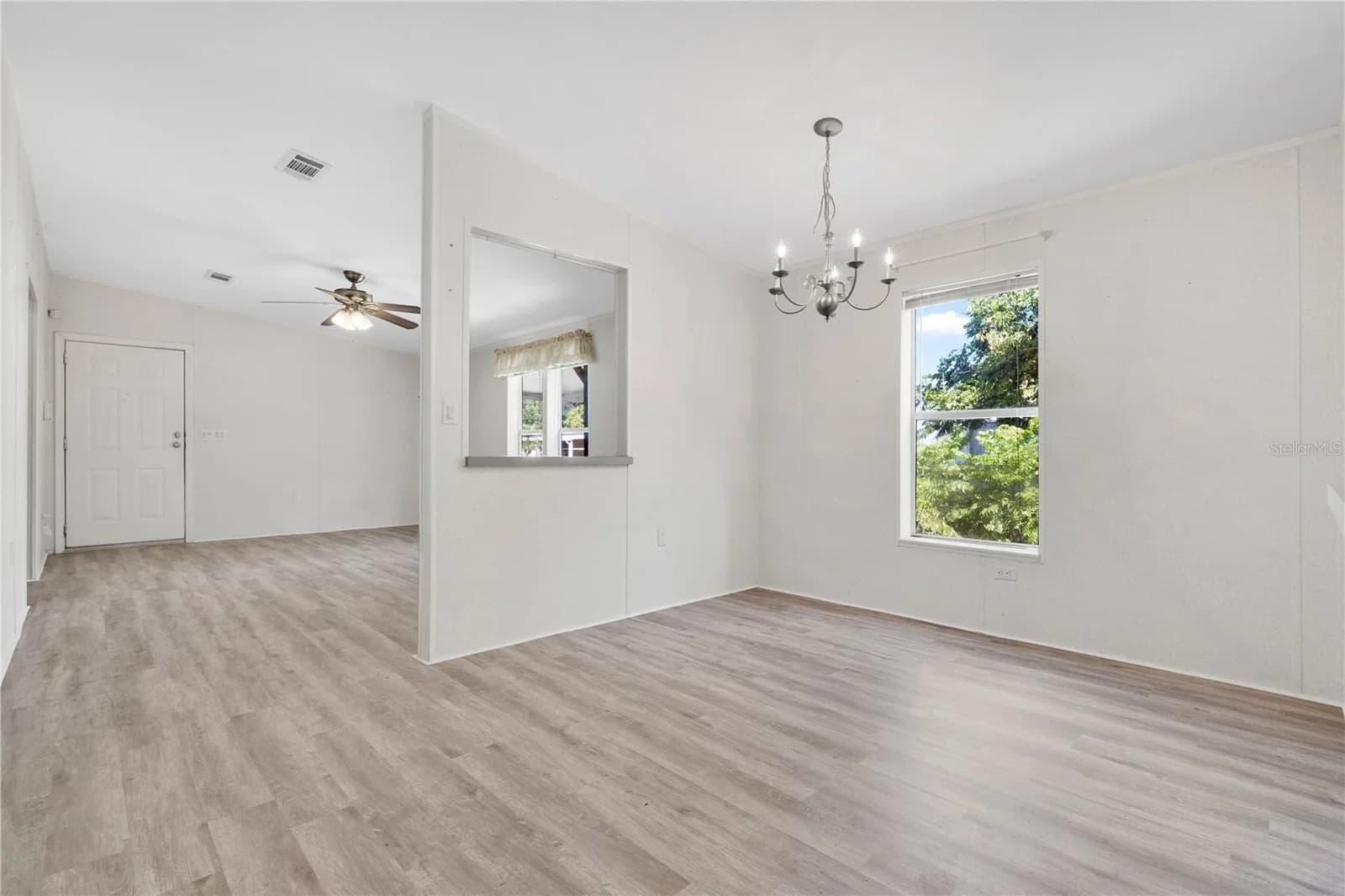 4755 BUNTING Avenue 4