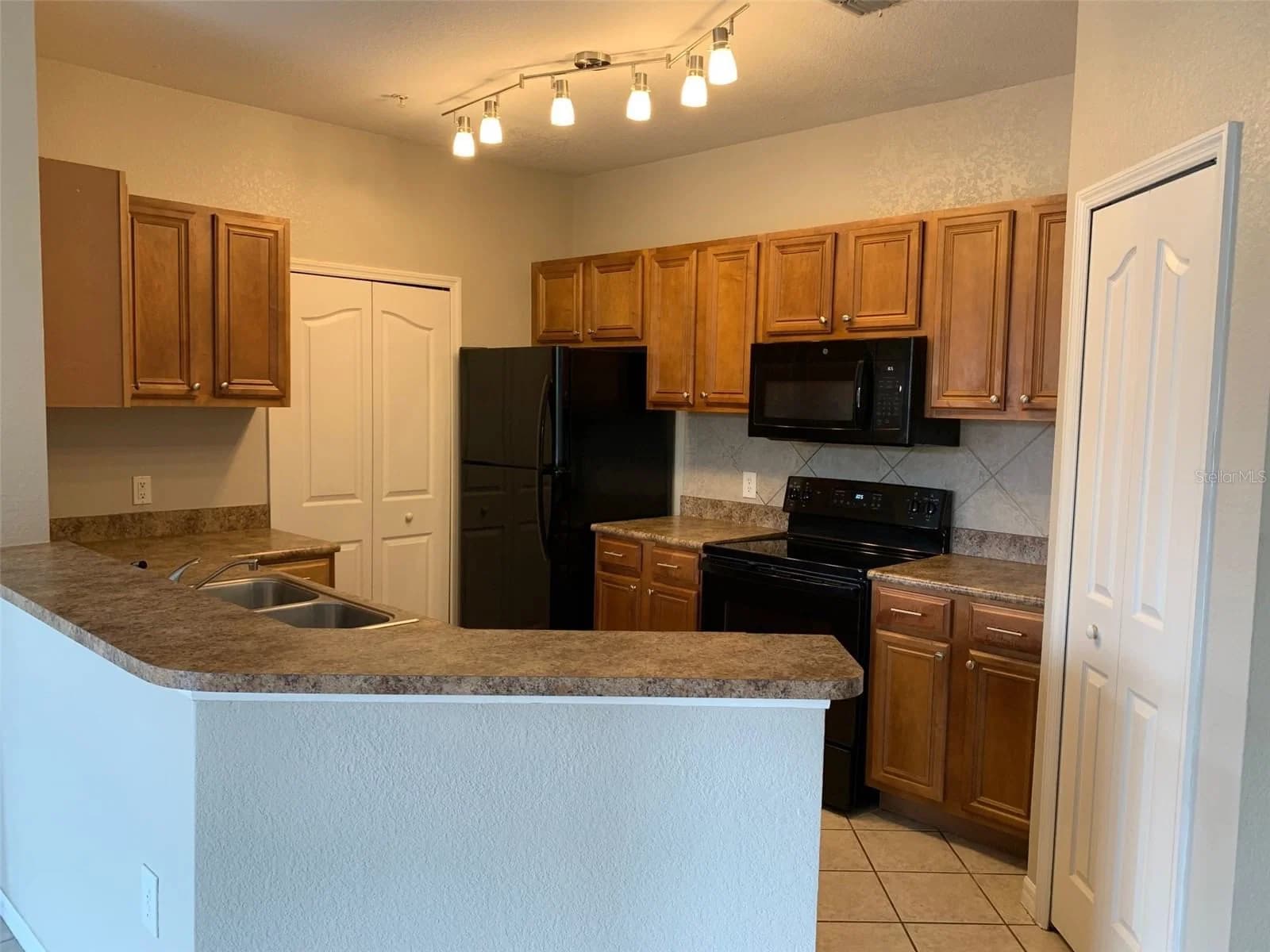 6159 METROWEST Boulevard #205, Orlando, FL 32835 3