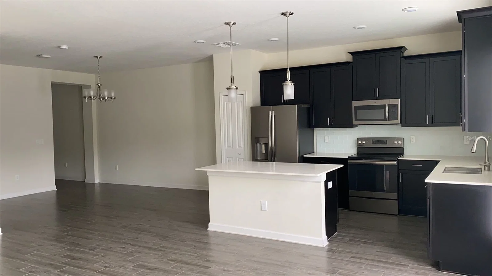 11216 WHISTLING PINE Way 4