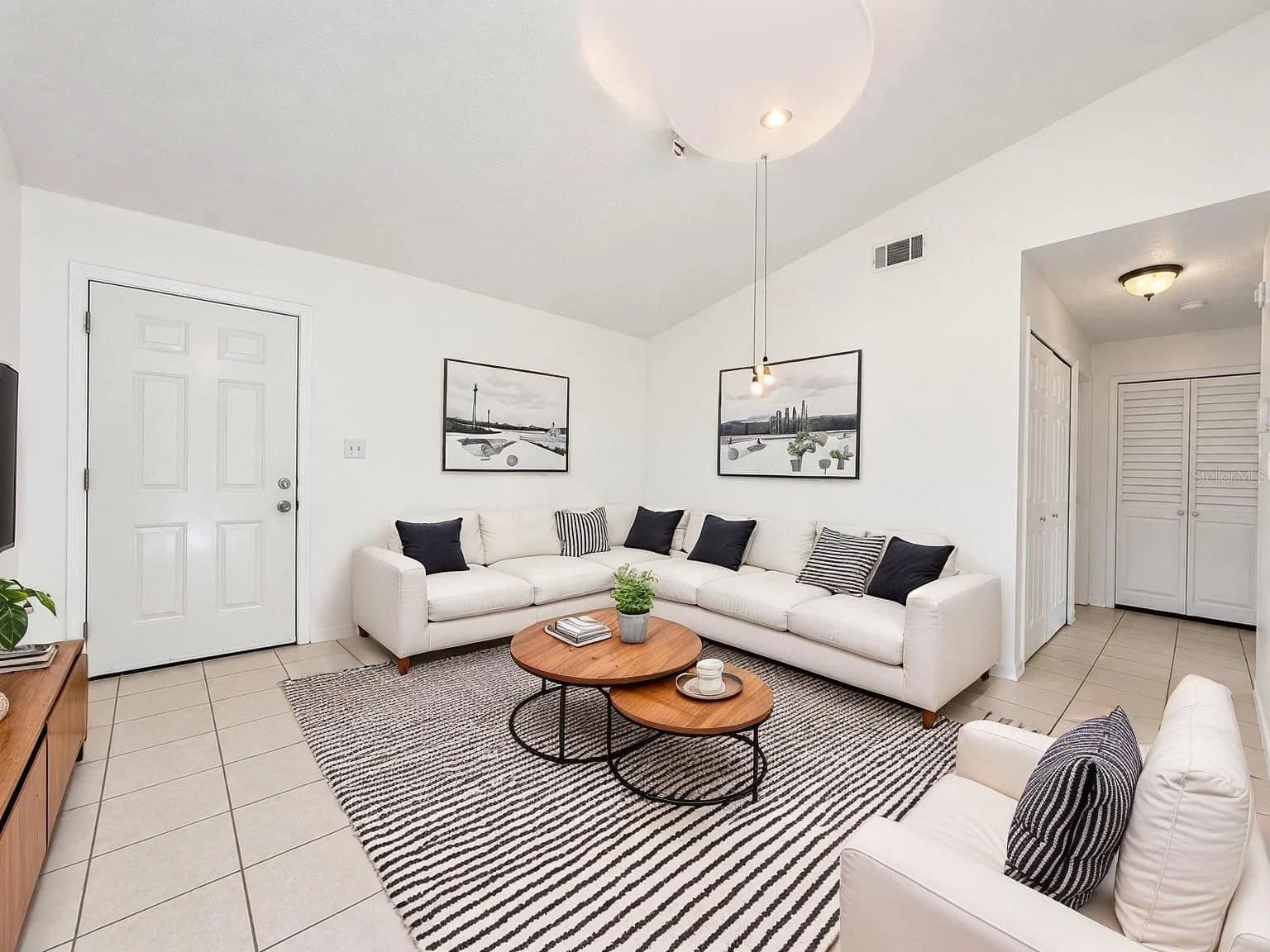 3276 SPLIT WILLOW Drive, Orlando, FL 32808 2
