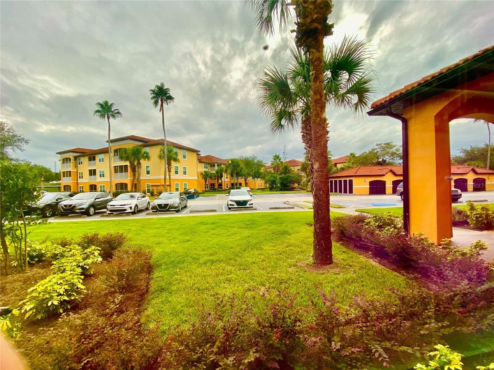 5447 VINELAND Road #1103, Orlando, FL 32811 2