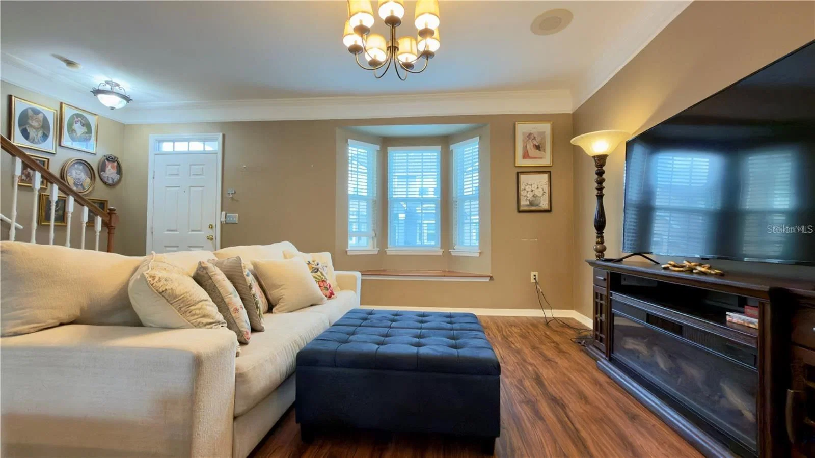 6624 TIME SQUARE Avenue #102 4
