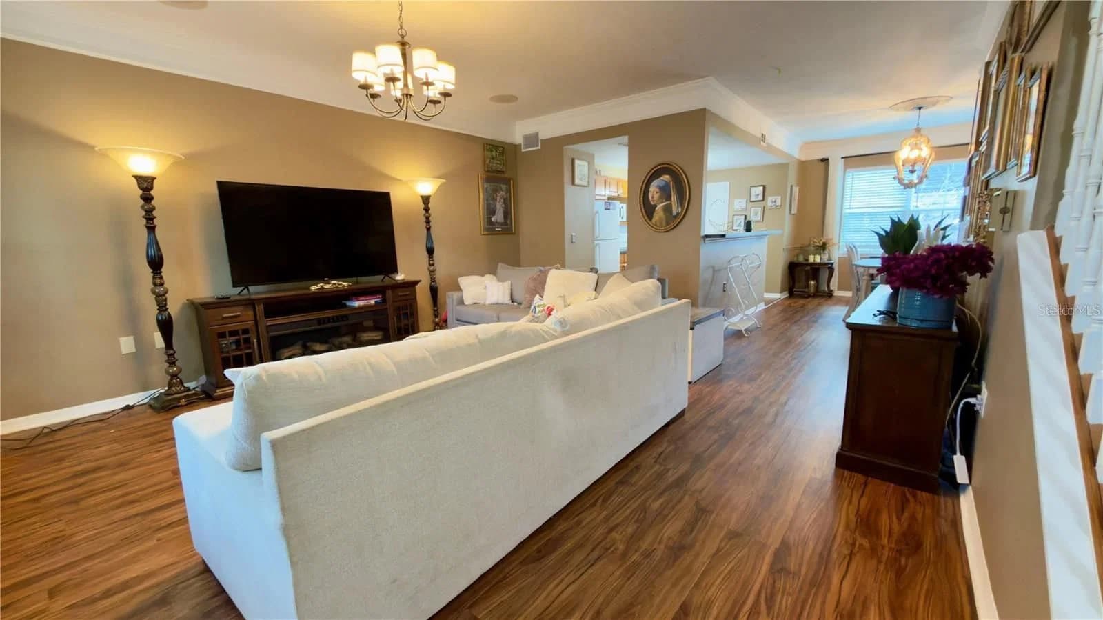 6624 TIME SQUARE Avenue #102 5