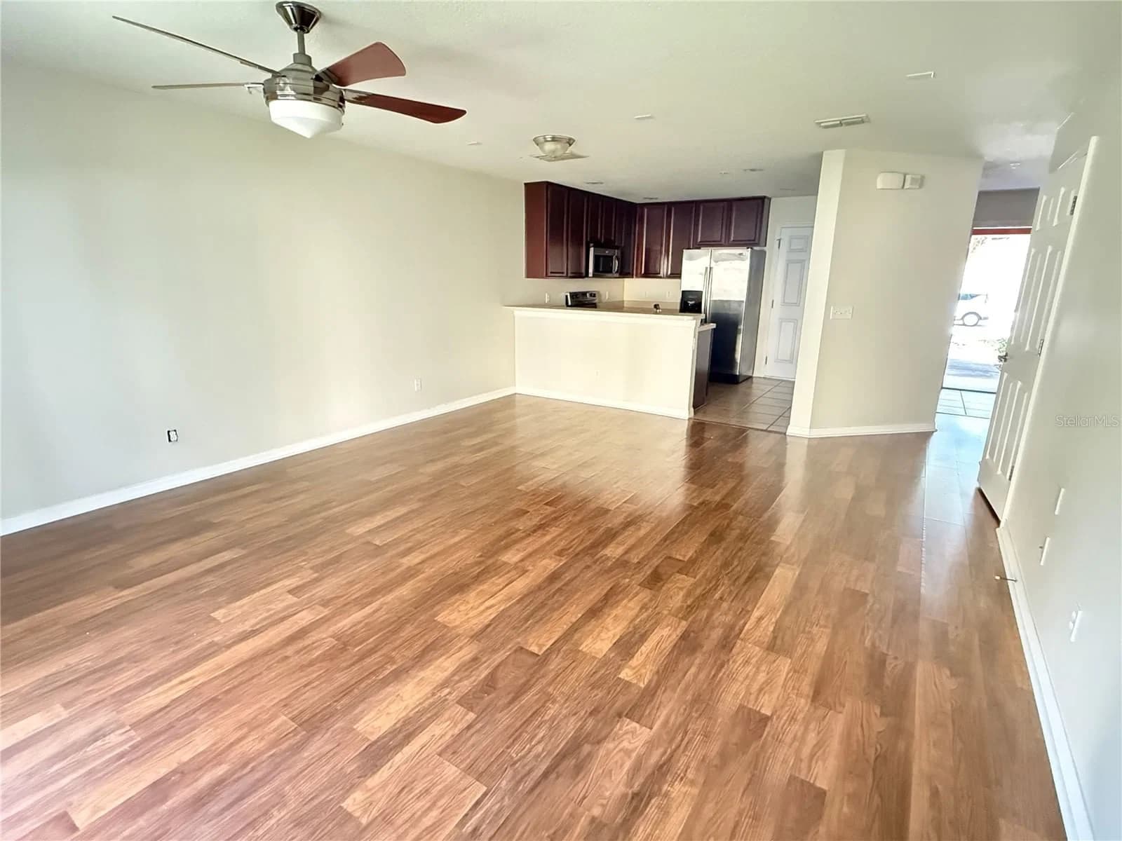 287 WINDING VINE Lane #34, Orlando, FL 32824 3