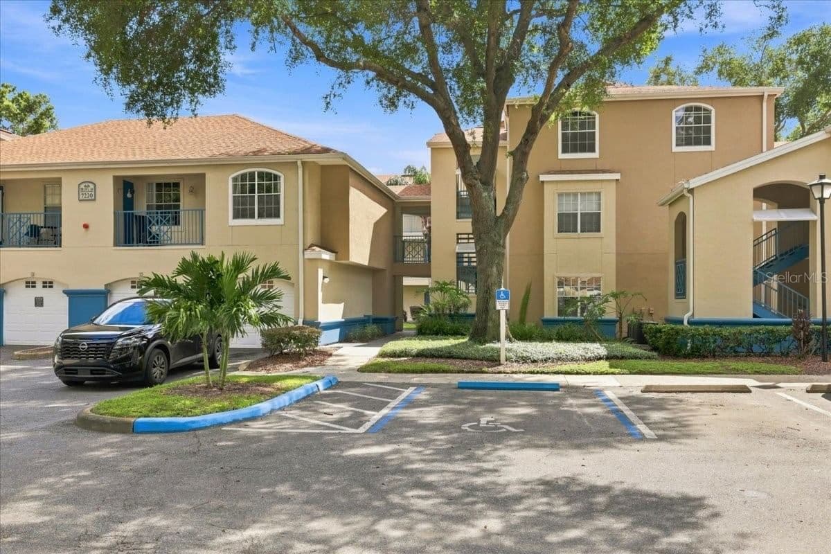 7220 WESTPOINTE Boulevard #1424, Orlando, FL 32835