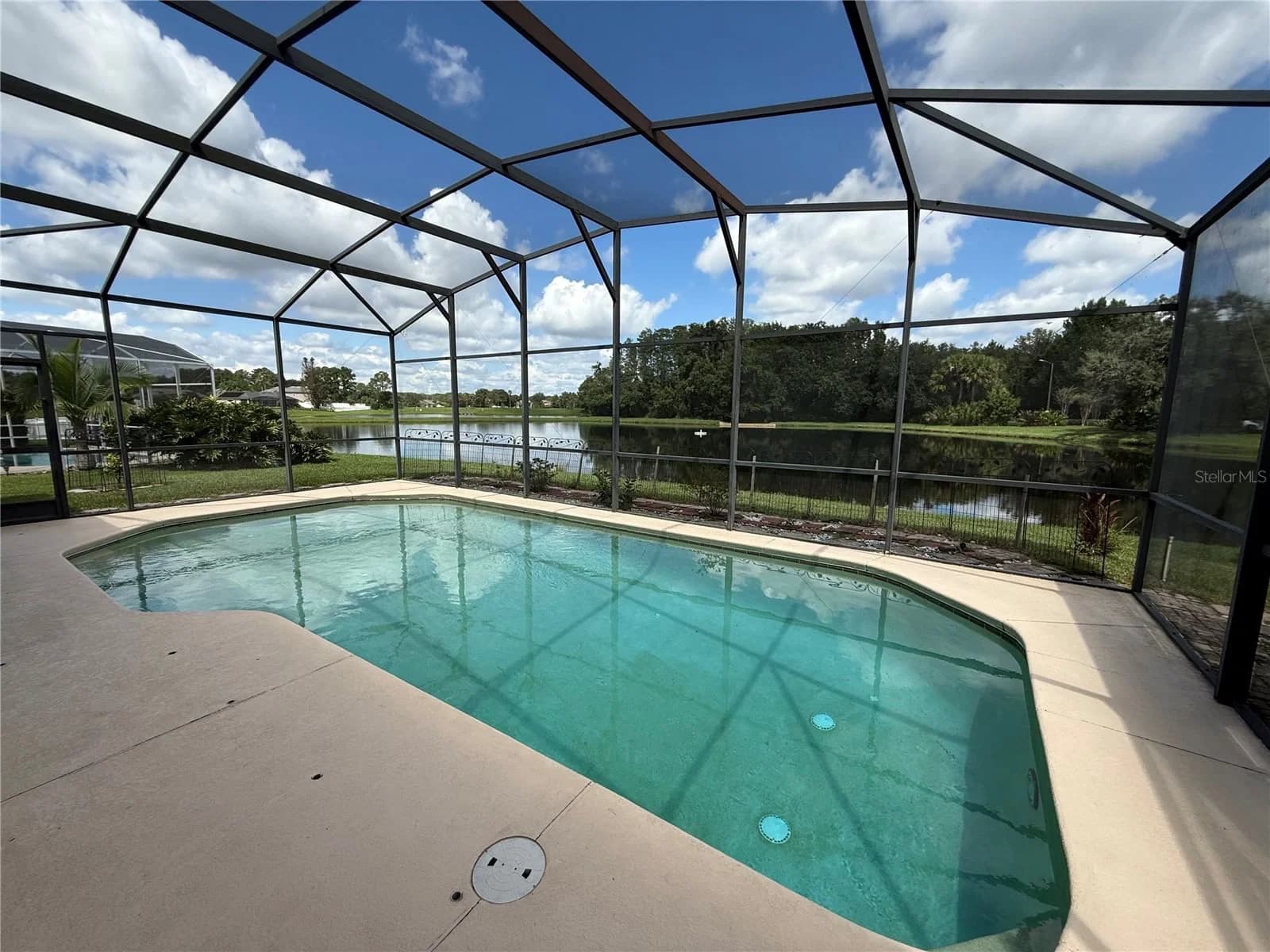 646 CEDAR FOREST Circle 4