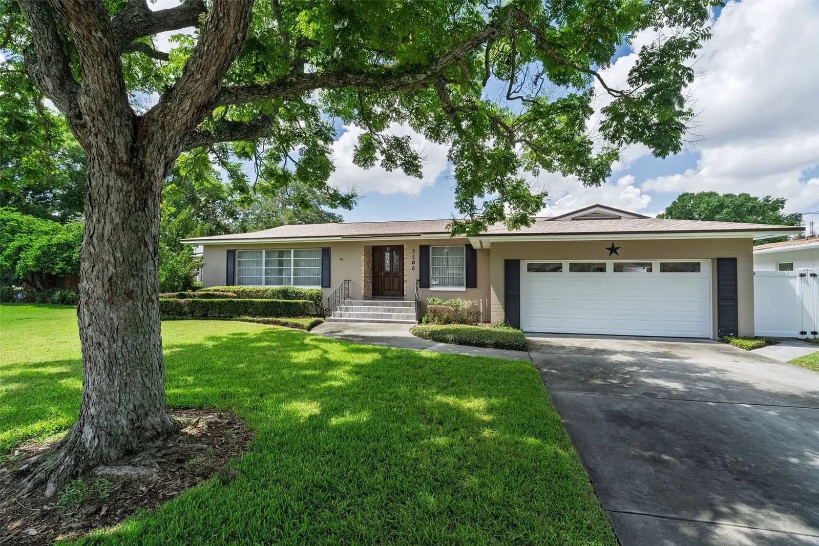 3206 ARDSLEY Drive, Orlando, FL 32804