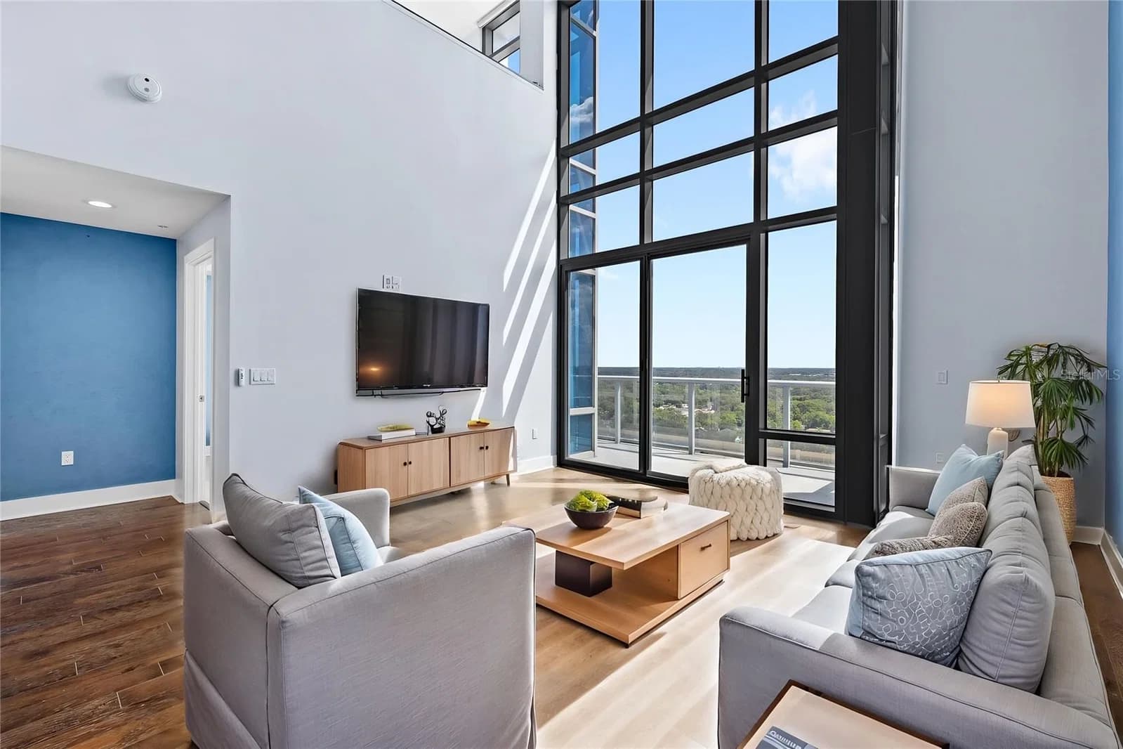 260 OSCEOLA Avenue #1611 4