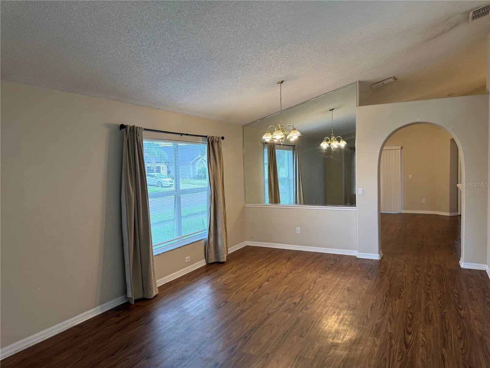 3215 CRYSTAL CREEK Boulevard, Orlando, FL 32837 2