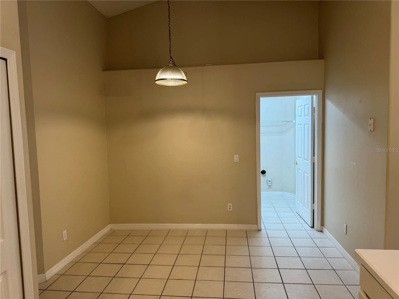 3215 CRYSTAL CREEK Boulevard 5