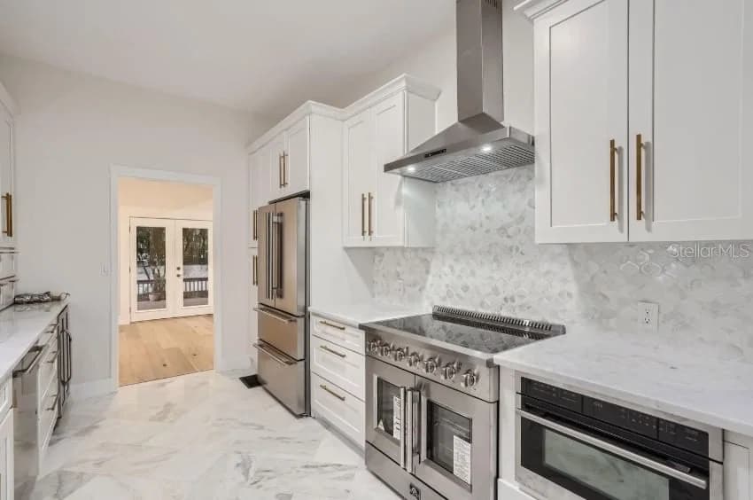 734 MILLS Avenue, Orlando, FL 32801 2