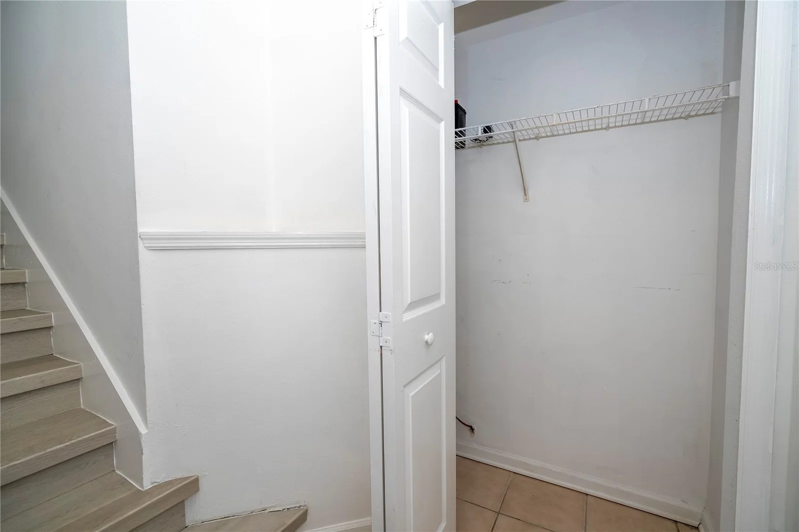 4336 KIRKMAN Road #704 4
