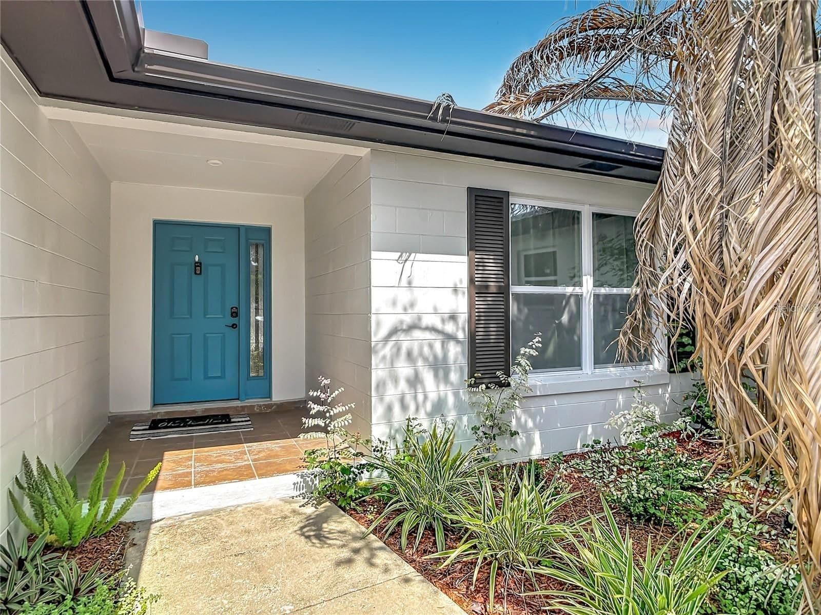 8676 HILLSIDE Drive 4