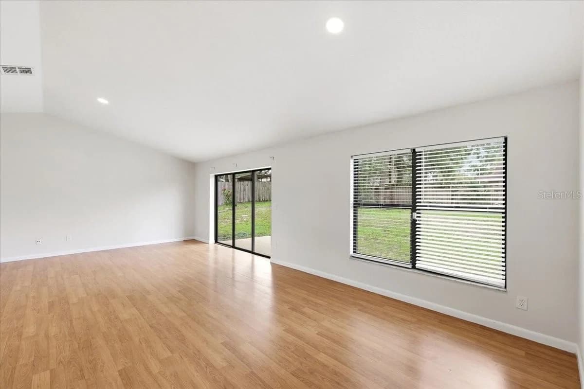 5045 CATSPAW Court, Orlando, FL 32808 3