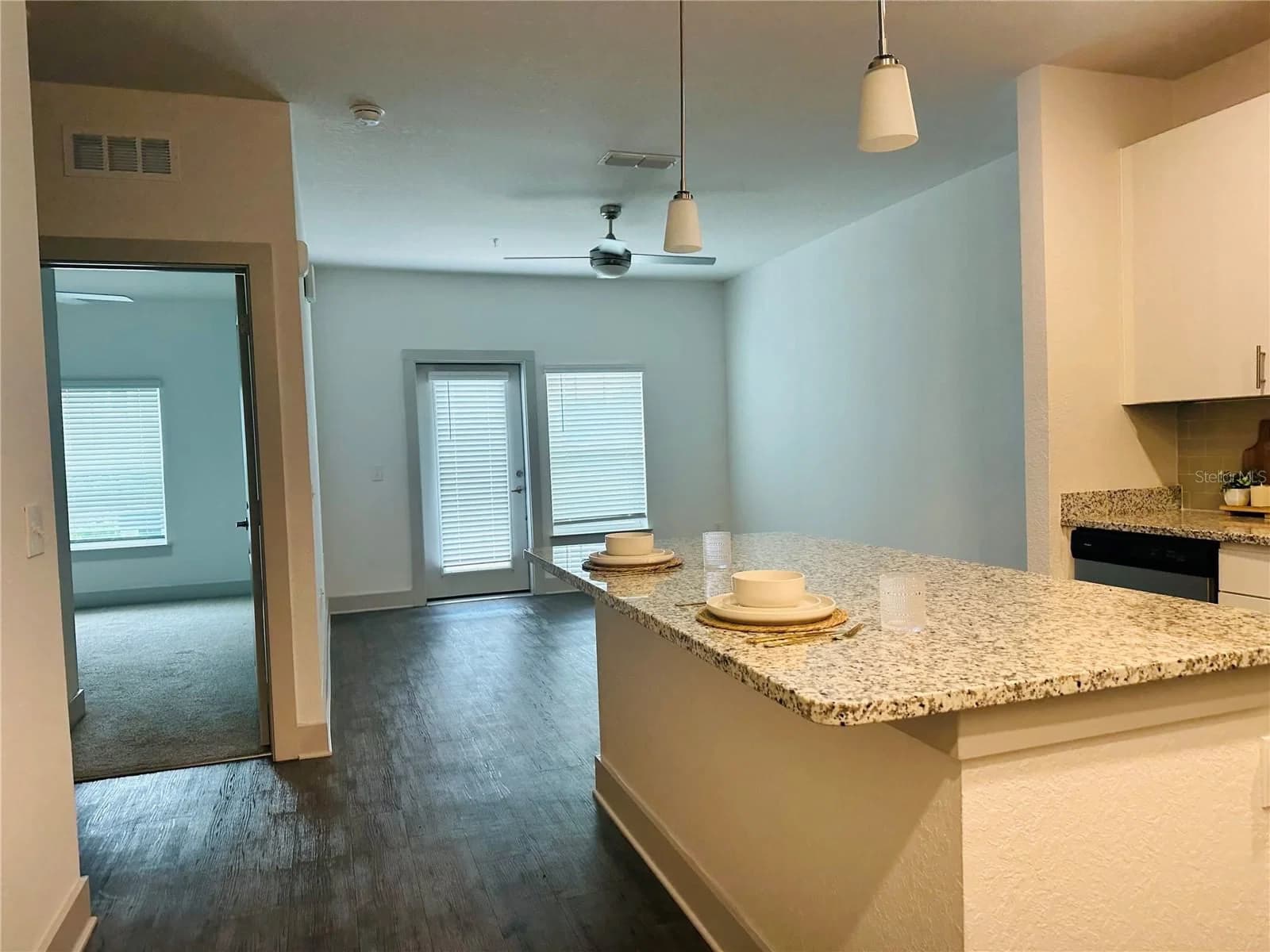 6400 NARCOOSSEE #113, Orlando, FL 32822 2