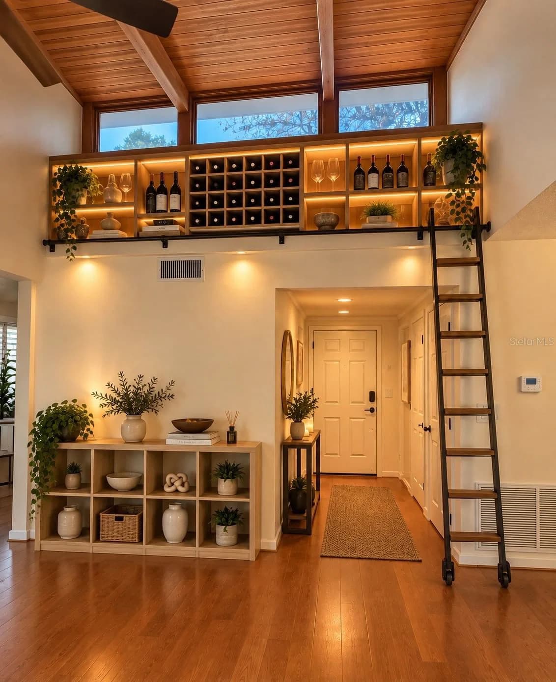 5749 PEREGRINE Avenue #28E 4