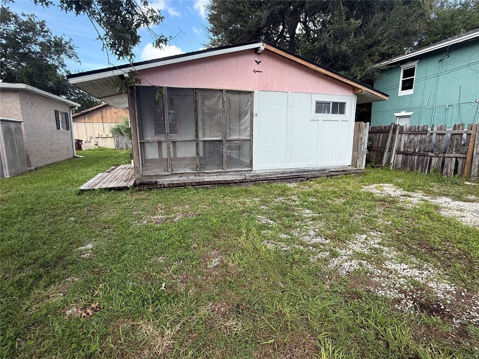 18 PRIMROSE Drive 4