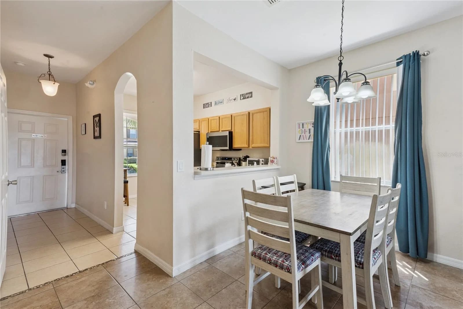 570 CALABRIA Avenue, Davenport, FL 33897 3