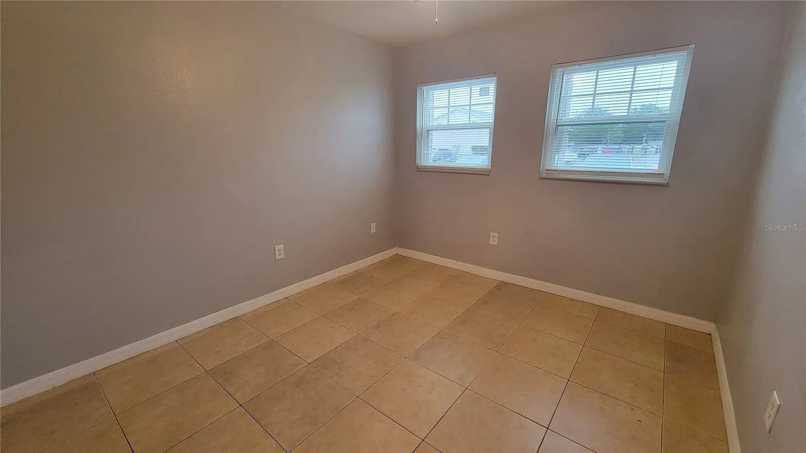 863 SKY LAKE Circle #A 5