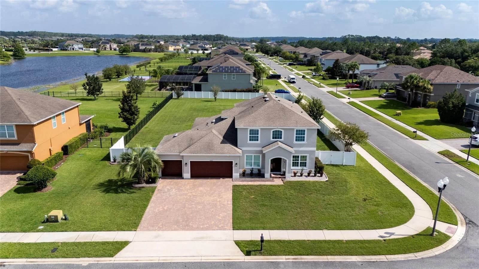 14537 N SAN LORENZO Drive, Orlando, FL 32820 2
