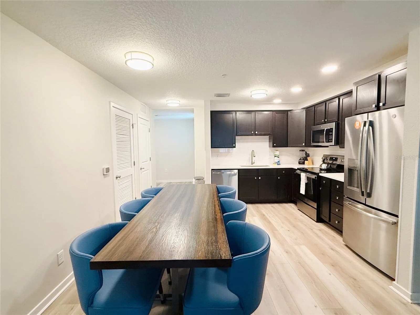 4012 BREAKVIEW Drive #B401 5