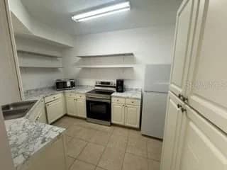 5536 METROWEST Boulevard #8-101 4
