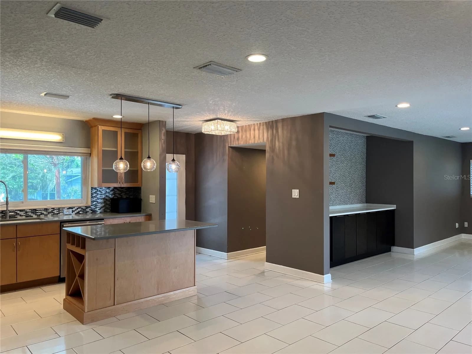 514 BAKER Street 4