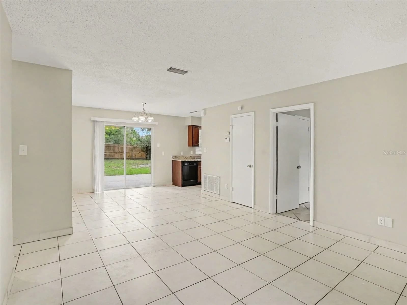 4514 COLBERT Court, Orlando, FL 32808 2