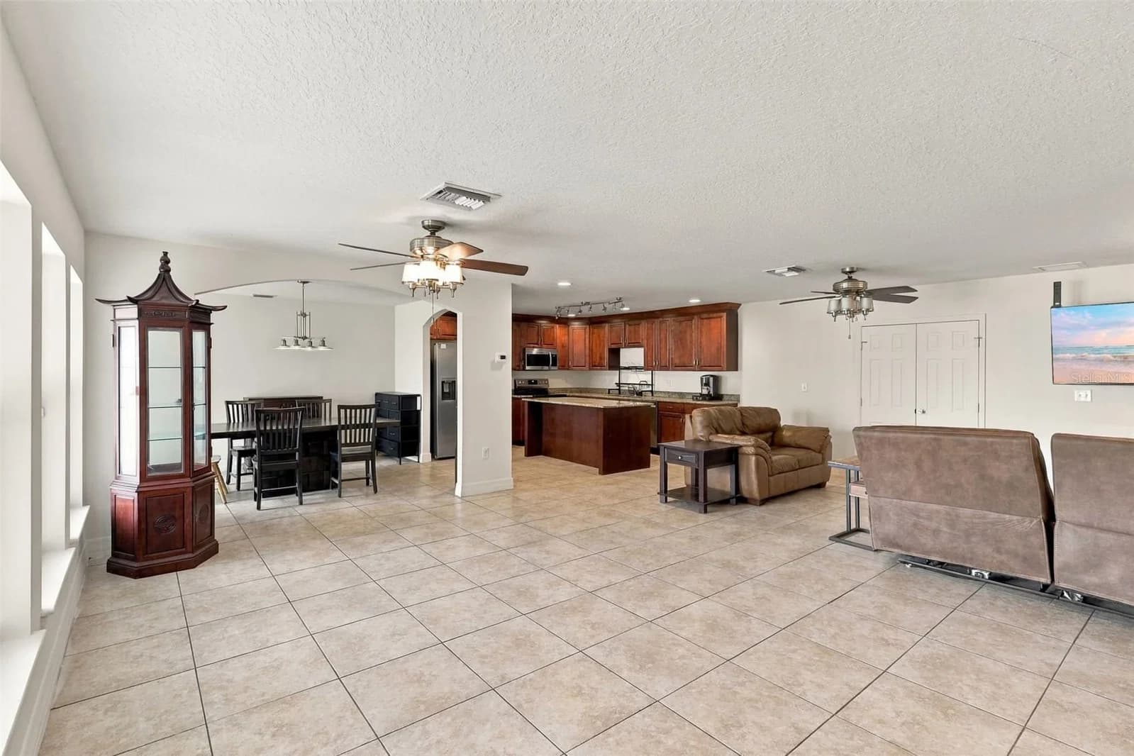 1250 PALOS VERDE Drive 5