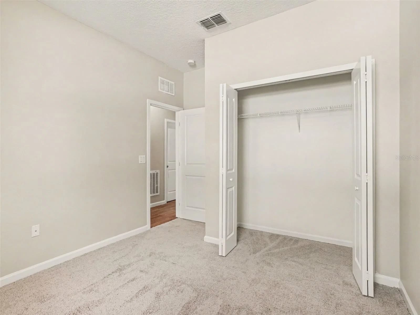 46 ALICANTE Court 4