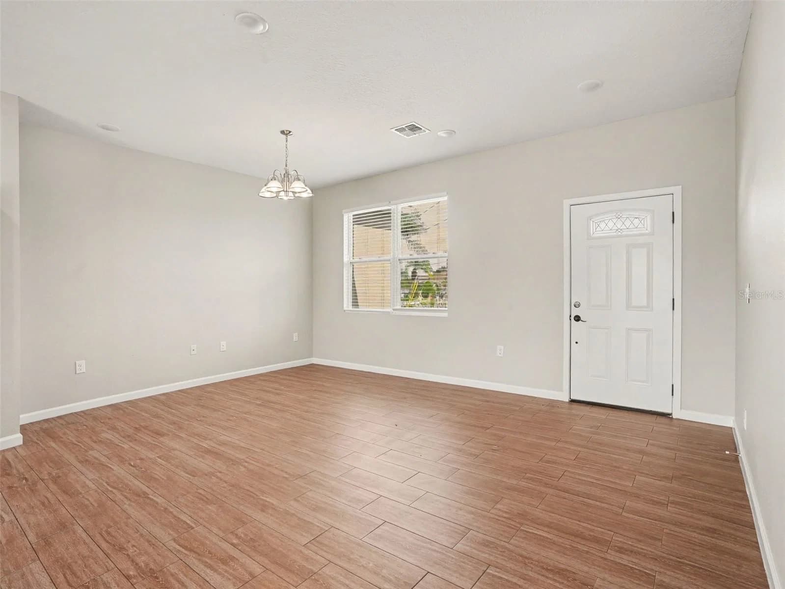 46 ALICANTE Court 5