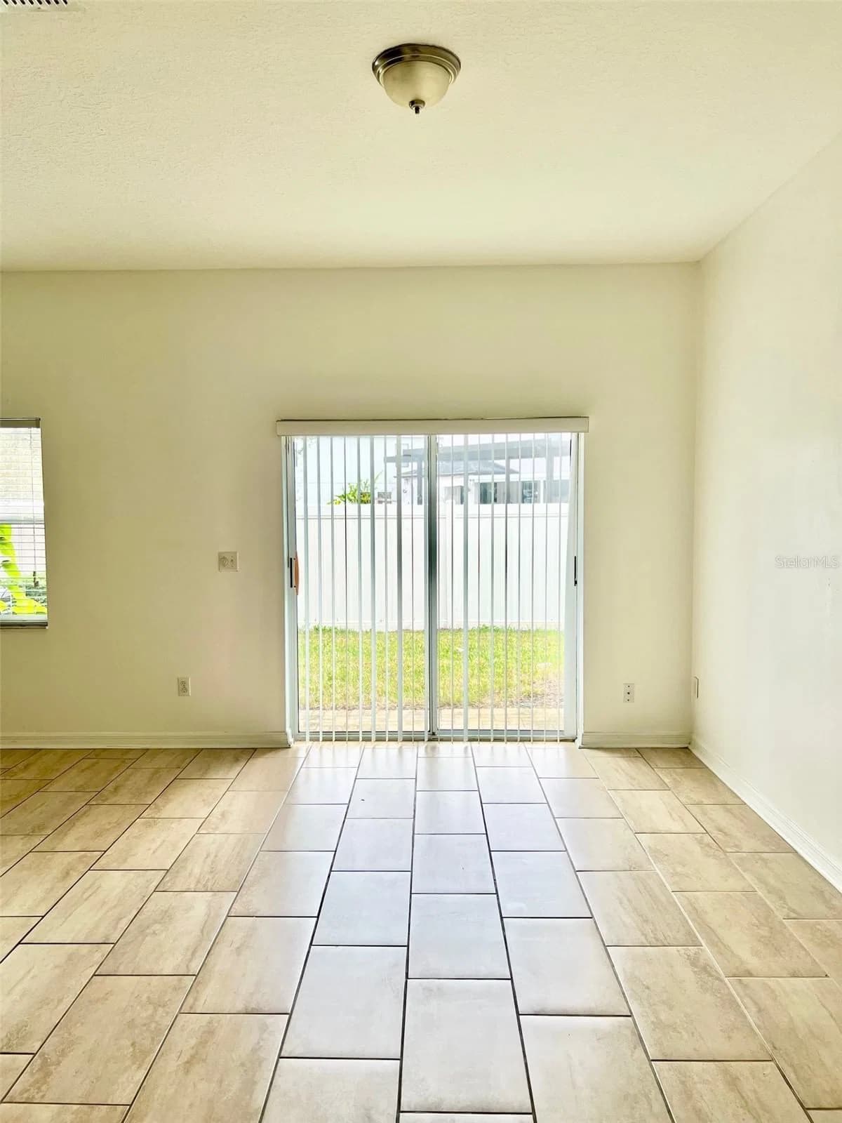 12137 CITRUSWOOD Drive, Orlando, FL 32832 3