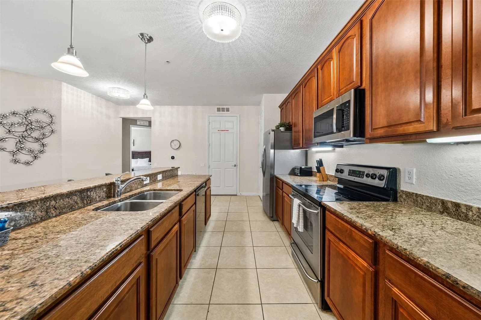 5037 SHOREWAY Loop #202, Orlando, FL 32819 3