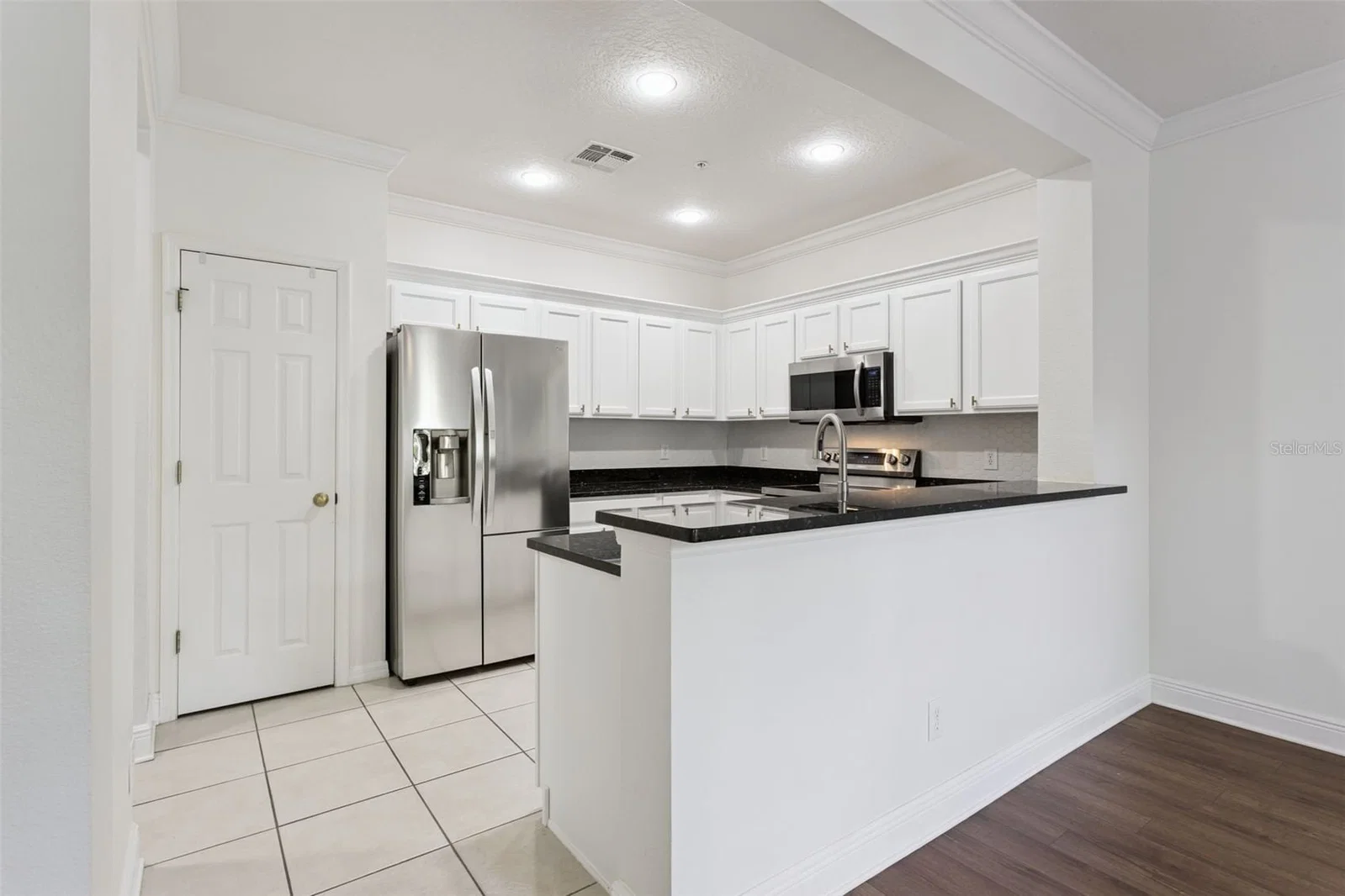 1011 JUEL Street 5