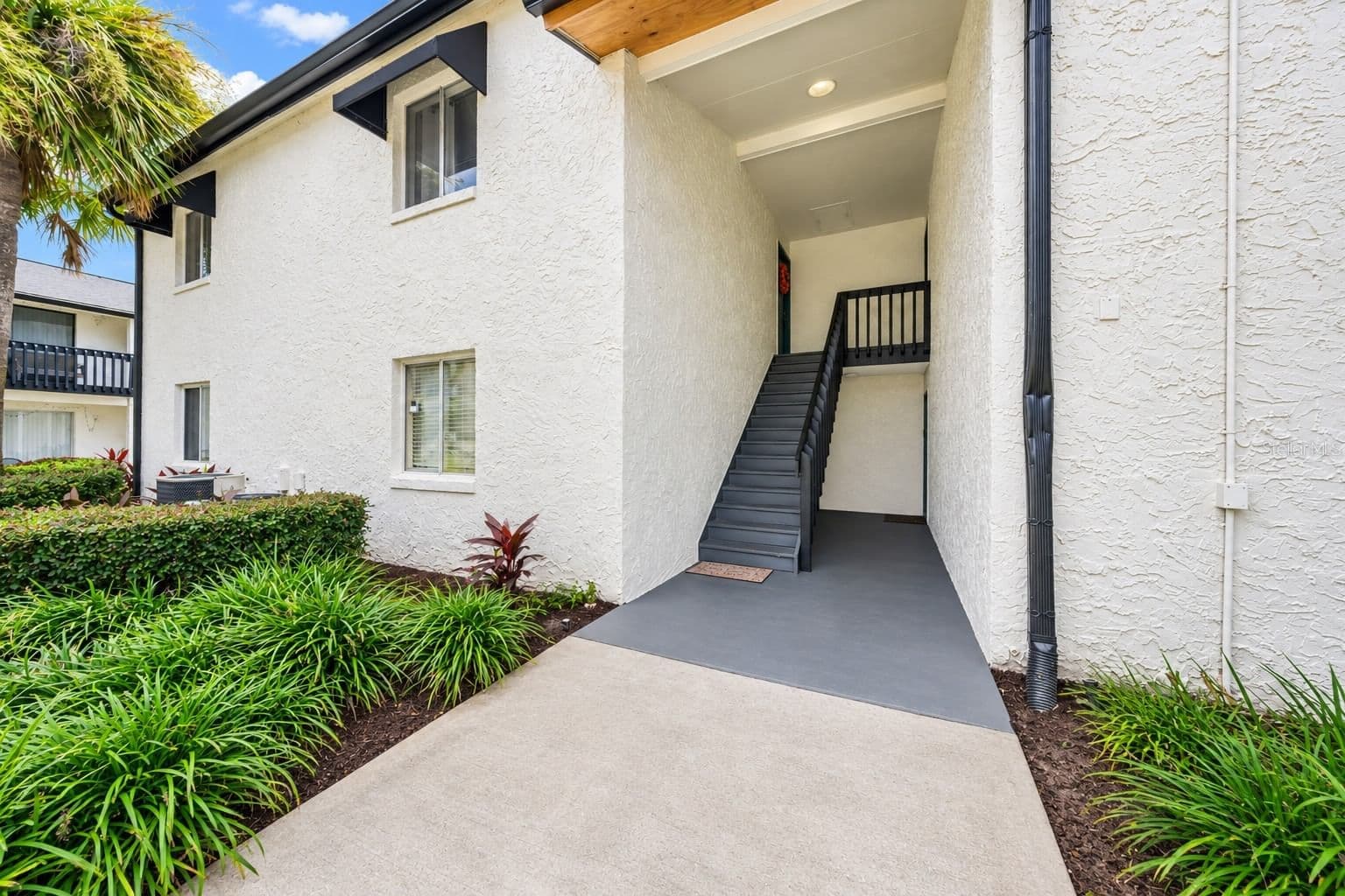 4309 SEMORAN Boulevard #3, Orlando, FL 32822 2