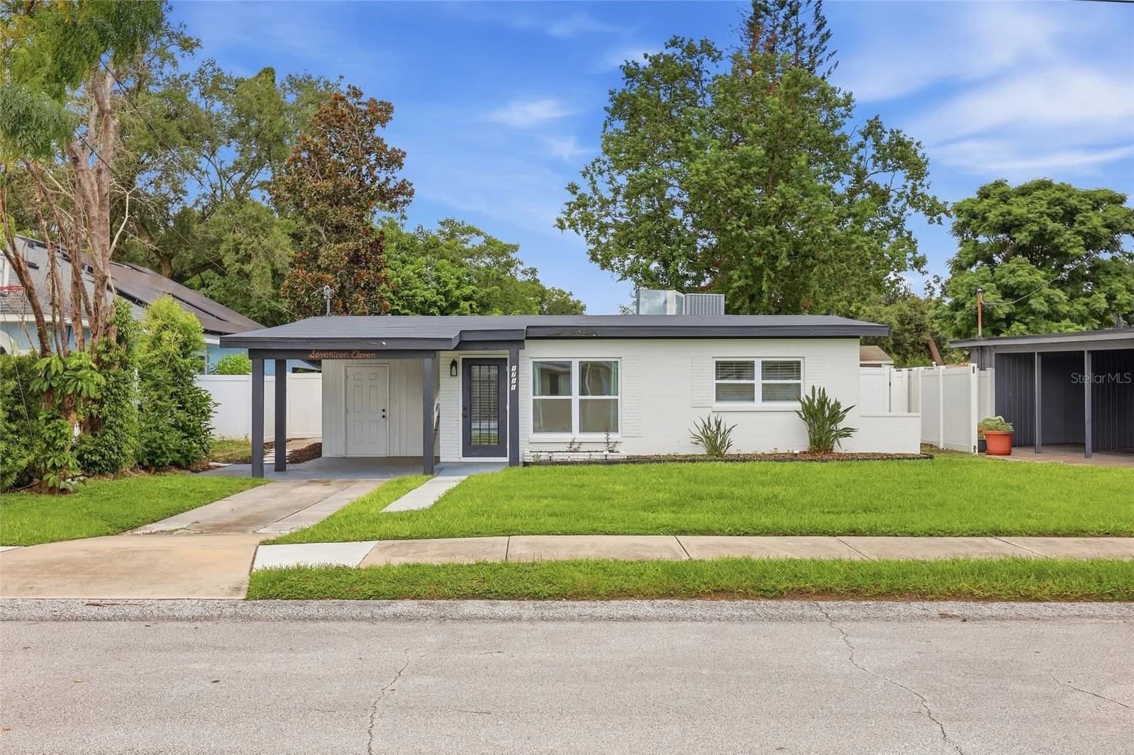 1711 WHITE Avenue, Orlando, FL 32806