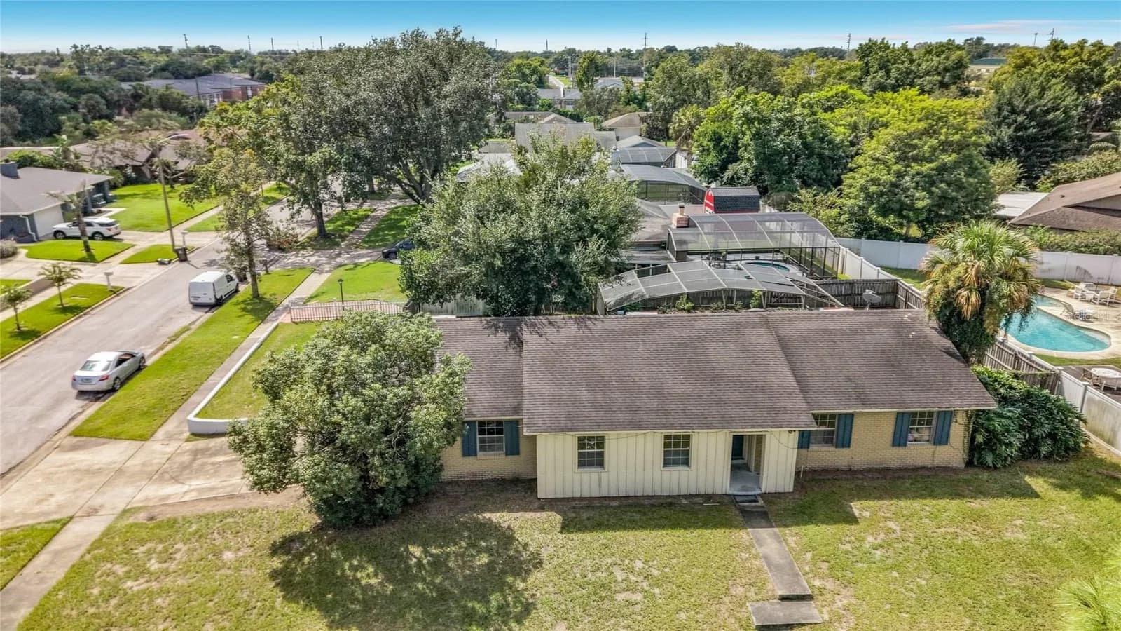5310 NADINE Street, Orlando, FL 32807 2