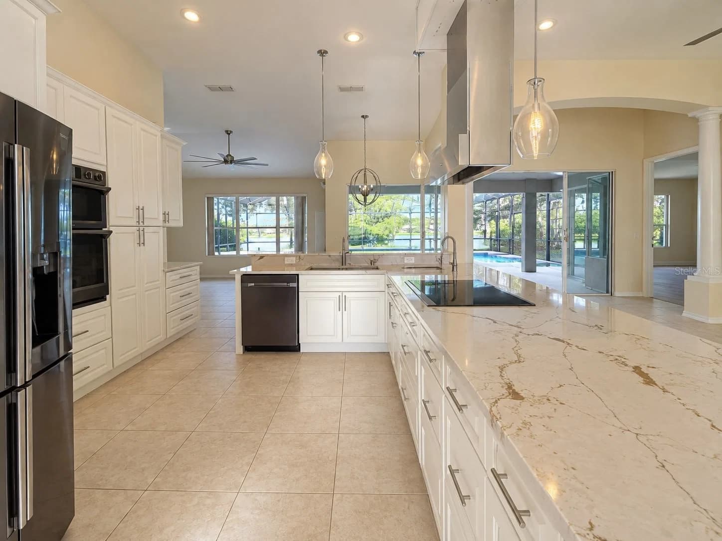13535 BLUEWATER Circle, Orlando, FL 32828 3