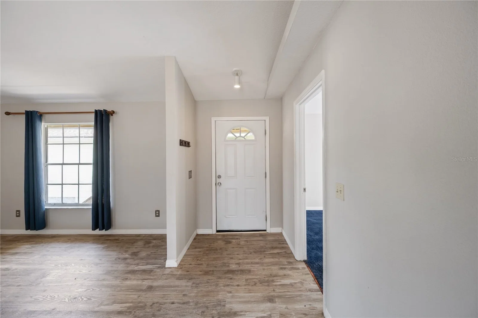 9848 PINEY POINT Circle, Orlando, FL 32825 2
