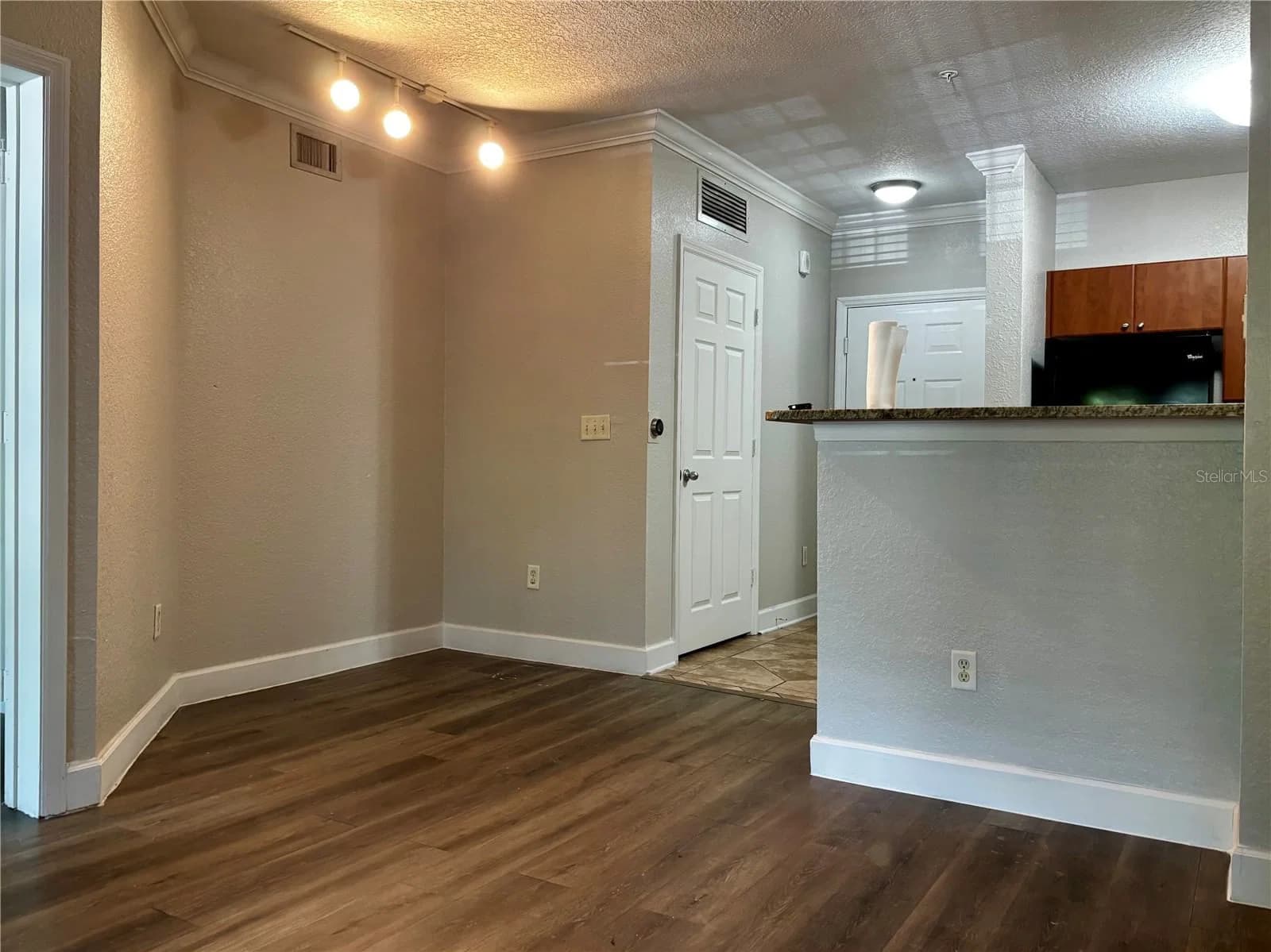 304 SOUTH Street #2019 4