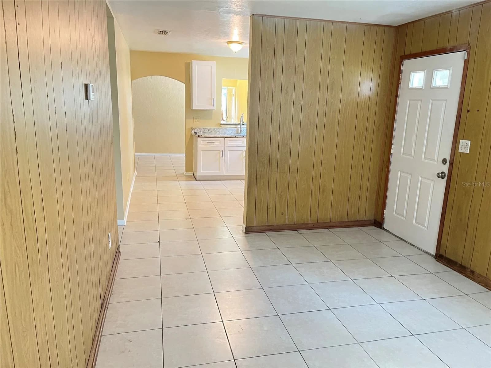 300 CAMPUS VIEW Drive, Orlando, FL 32810 2