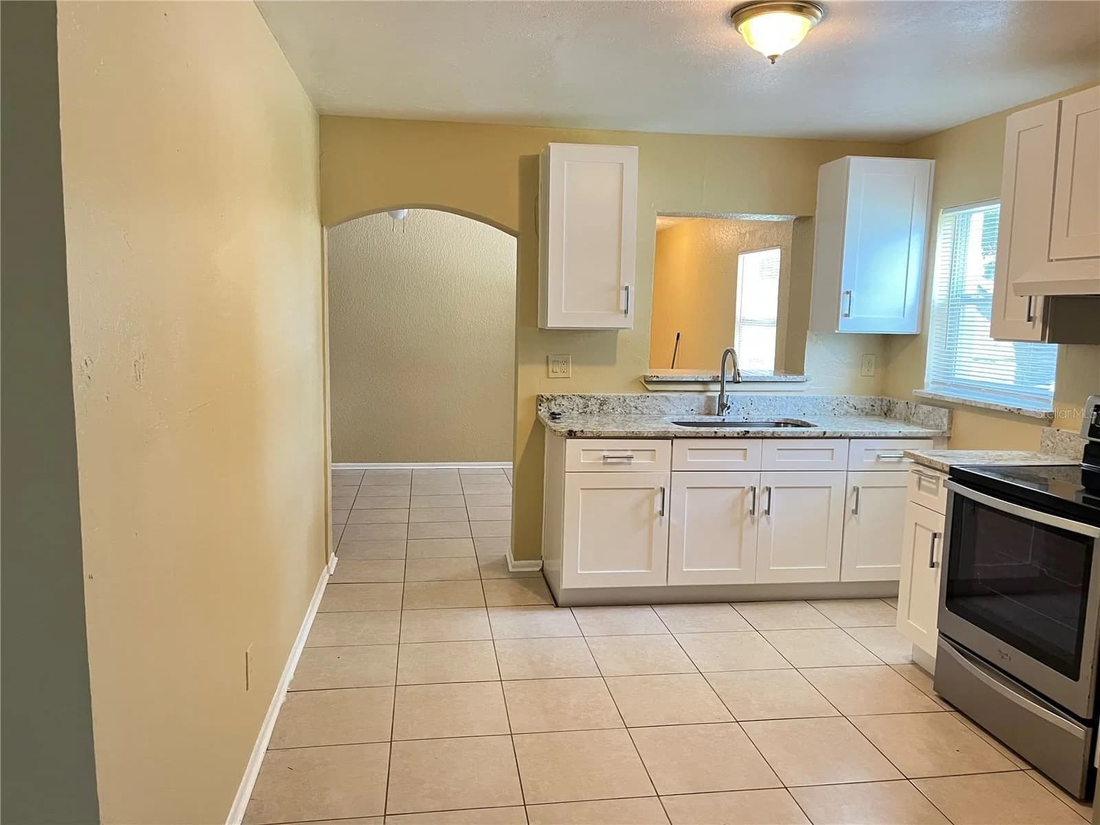 300 CAMPUS VIEW Drive, Orlando, FL 32810 3