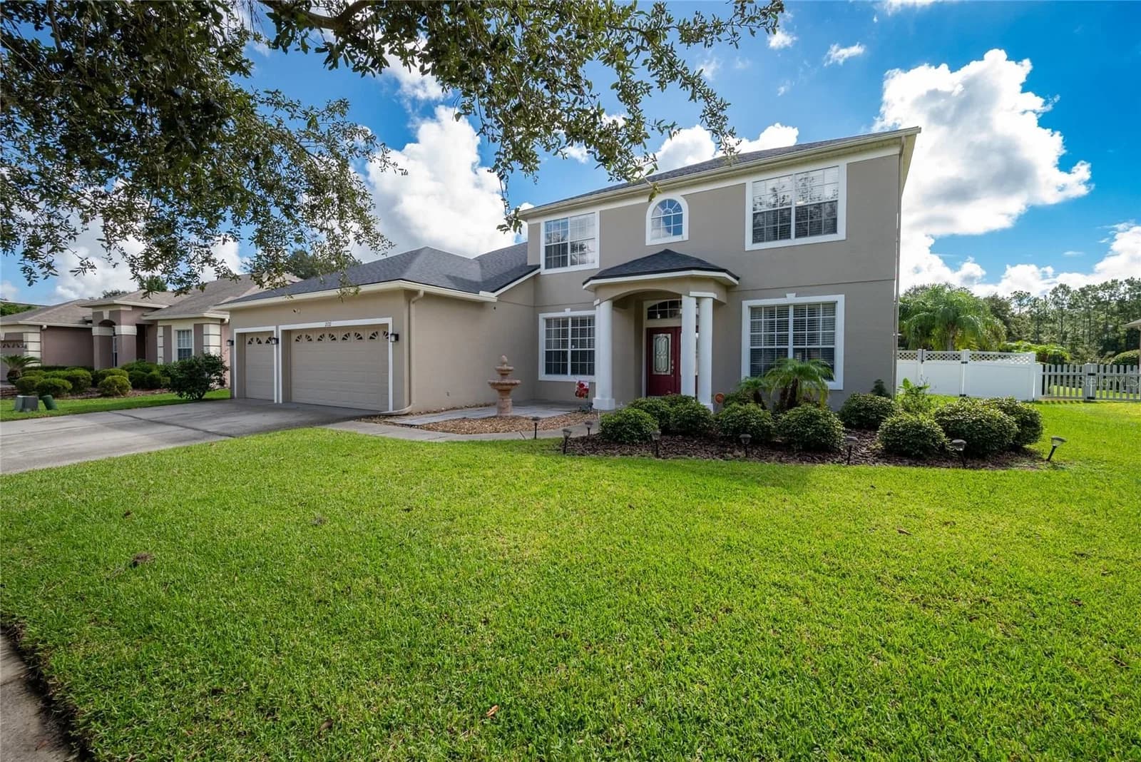 2122 CASCADES COVE Drive, Orlando, FL 32820 2