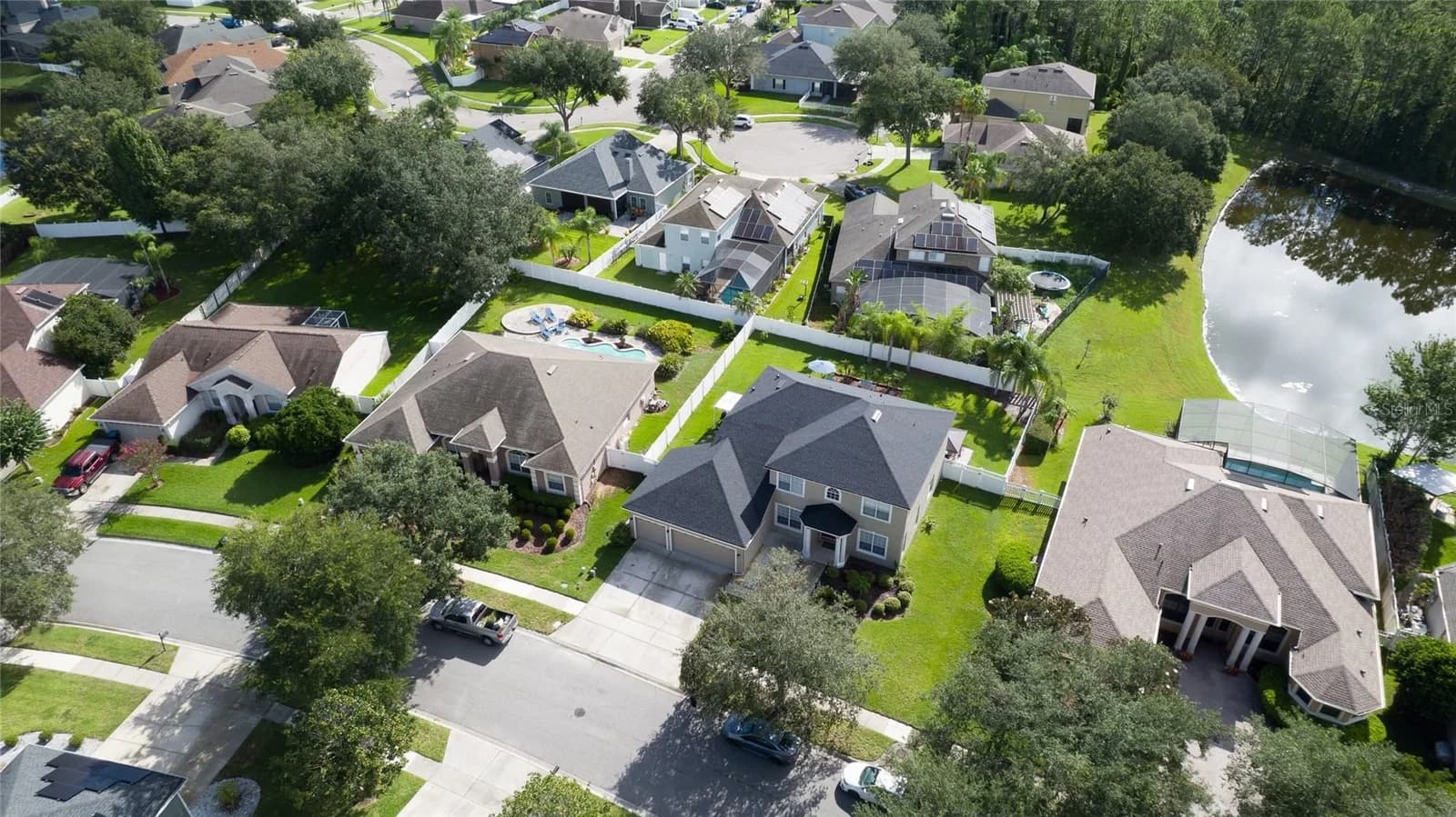 2122 CASCADES COVE Drive 5