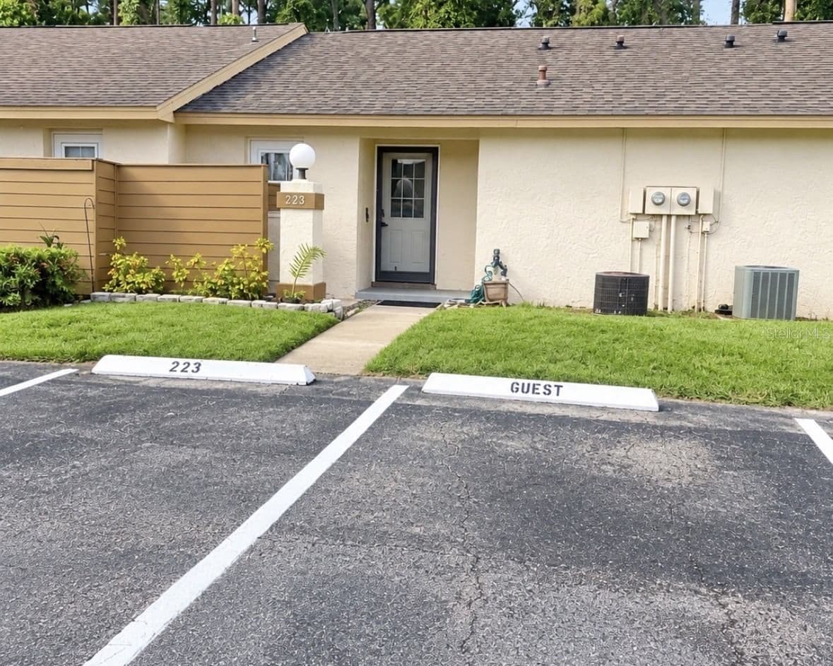 223 CREEKSIDE Way, Orlando, FL 32824