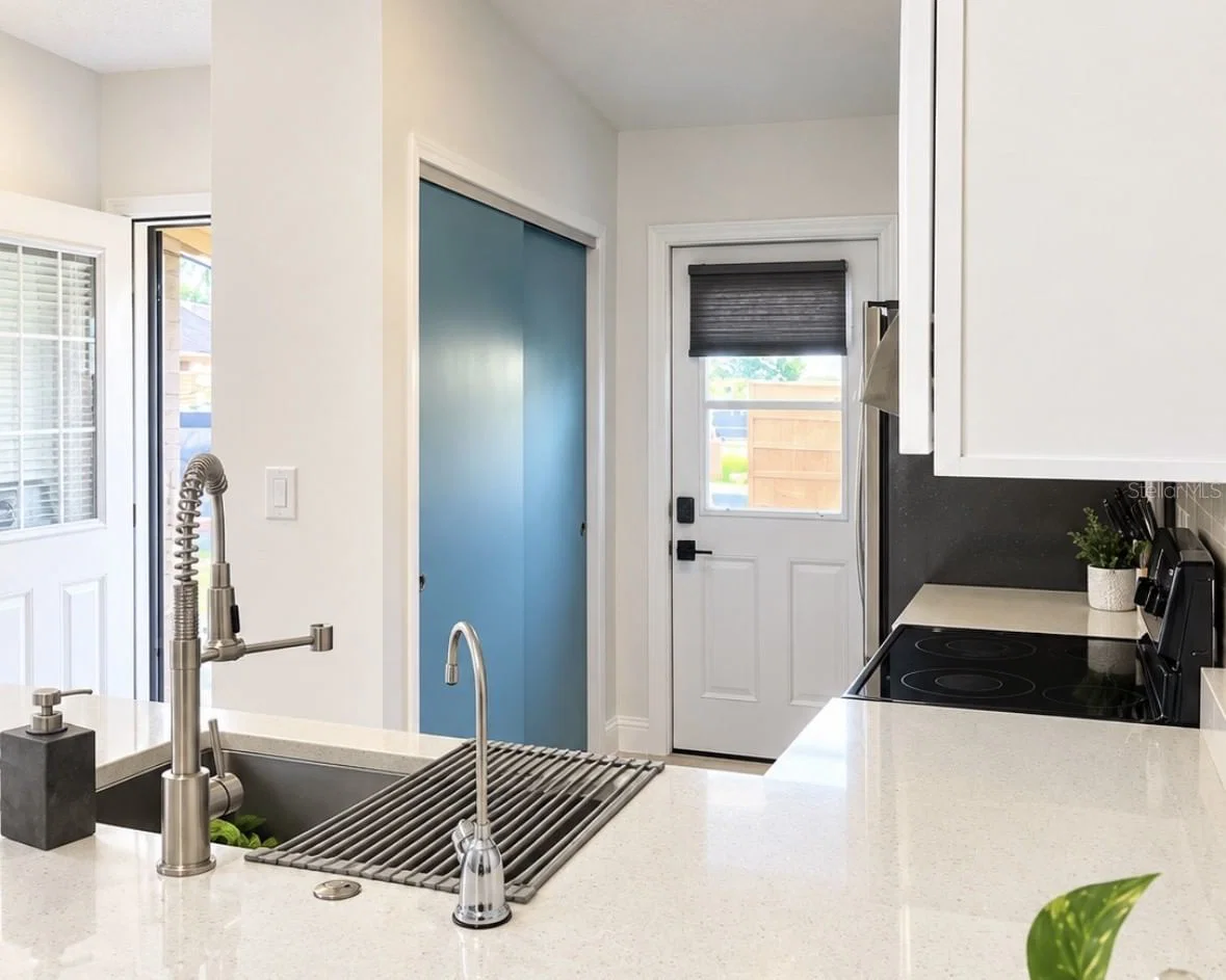 223 CREEKSIDE Way 4