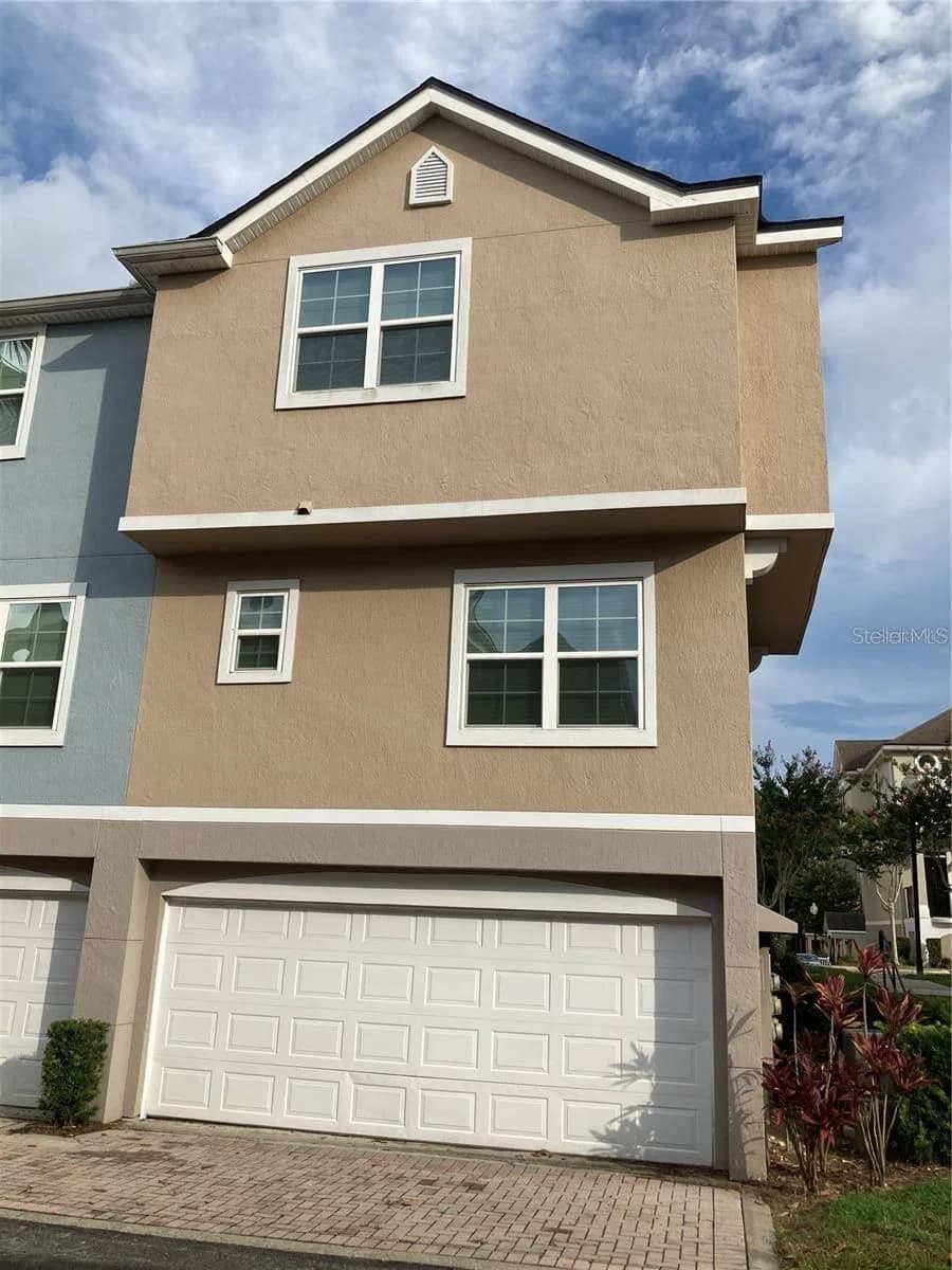 6611 TIME SQUARE Avenue #105 4